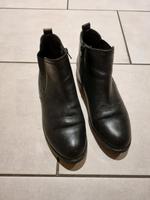 5th Avenue Chelsea Boots Gr. 38 schwarz Leder Stiefelette Niedersachsen - Lohne (Oldenburg) Vorschau