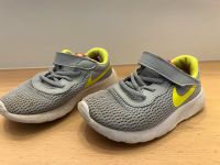 NIKE Sport Schuhe Sneaker Gr 27 Sommer grau gelb Nordrhein-Westfalen - Rommerskirchen Vorschau