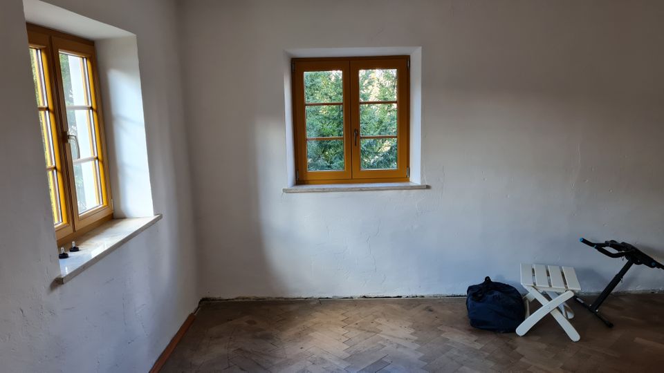 Freundliche 4,5-Zimmer-Wohnung mit Terrasse in Egenhofen (82281) in Egenhofen