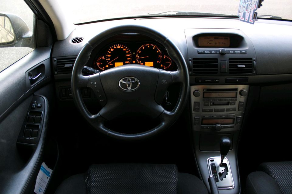 Toyota Corolla 1,8 Benzin in Kandel
