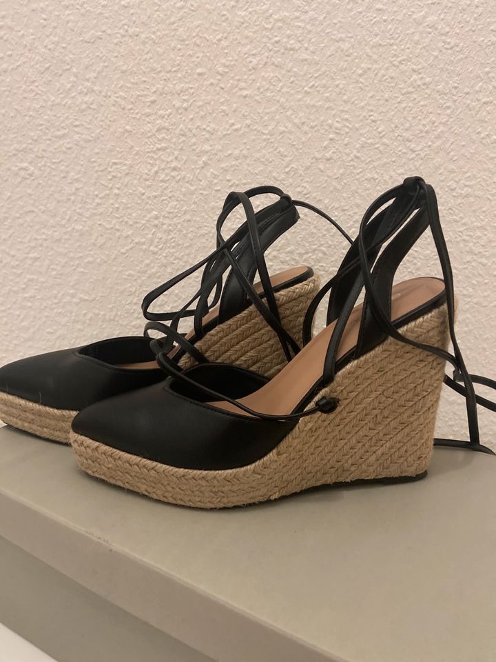 Plateau Schuh 38 neuwertig in Stotternheim