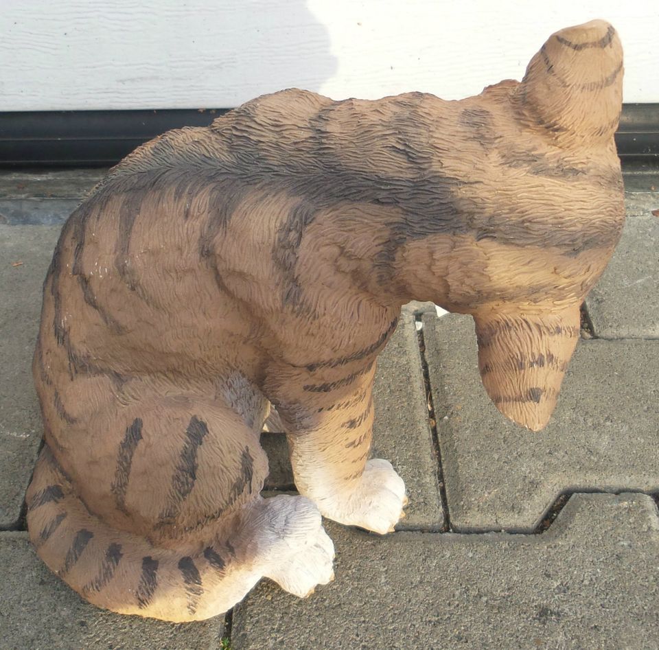 Grosse - Katzen - Figuren - Gartenfigur - 2 Stück - Dekofiguren in Düsseldorf