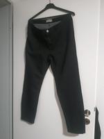 Biete eine neue Jeans größe 46. Nordrhein-Westfalen - Gelsenkirchen Vorschau