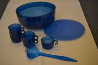 Tupperware Bowle Set blau 5,7 l Schale 6 Tassen neuwertig Niedersachsen - Wienhausen Vorschau