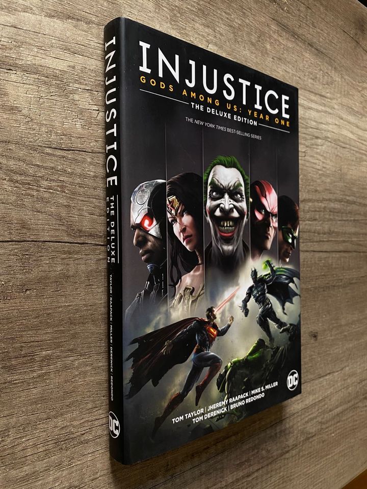 DC Comics INJUSTICE Year One US Deluxe Edition HARDCOVER Batman in Berlin