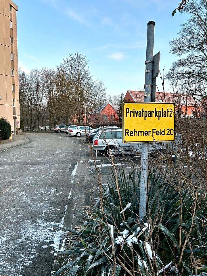 Parkplatz / Stellplatz zu vermieten in 30655 Hannover in Hannover