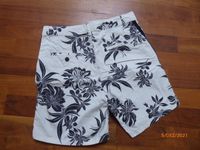 ESPRIT - kurze Hose Shorts Chino schwarz-weiß in Gr. 34 / XS -NEU Baden-Württemberg - Ehrenkirchen Vorschau