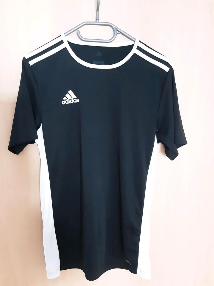 Adidas Shirt Climalite Größe S in Wanzleben