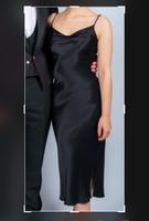 Wunderschönes Midi Kleid in Satin-Optik Mitte - Wedding Vorschau