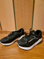 Schwarze Sneaker Hessen - Angelburg Vorschau
