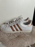 Adidas 38 sneaker Schuhe Turnschuh Roségold top Bremen - Hemelingen Vorschau