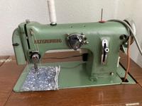 Schranknähmaschine Nähmaschine Altenburg DDR Sachsen - Radebeul Vorschau