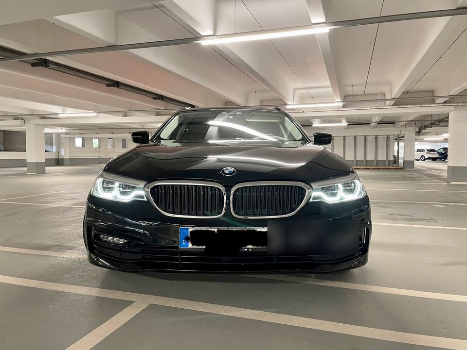 BMW 520 xDrive (G31) Sport Line in Ehingen (Donau)