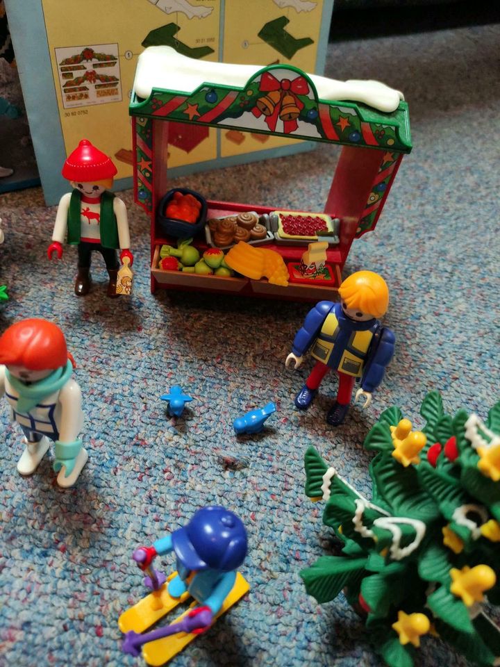 Playmobil Weihnachtsmarkt mit OVP 4891 in Westoverledingen