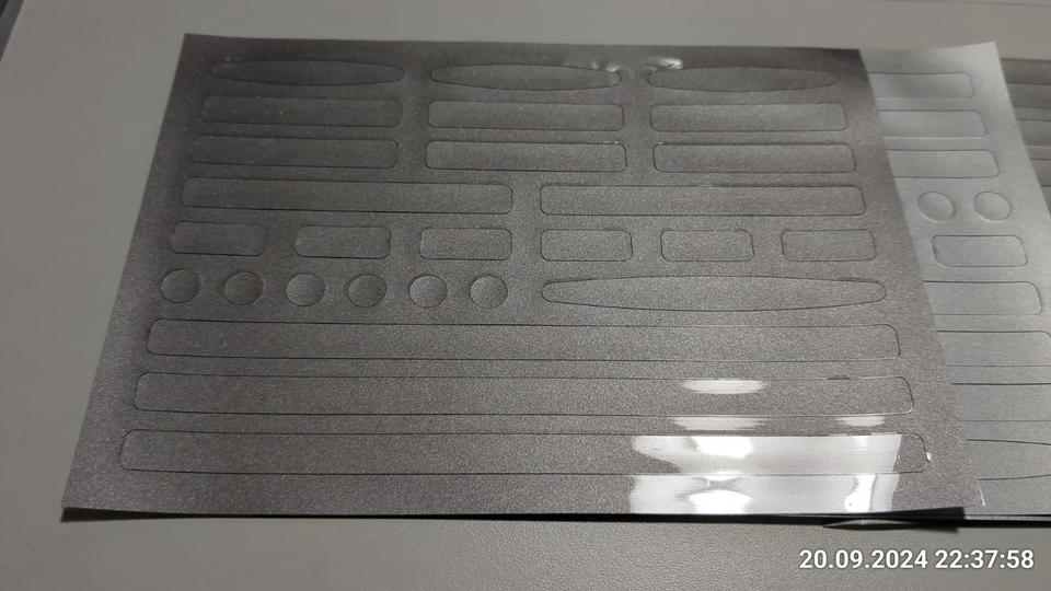 Hyundai Stickerfix Lack-Aufkleber neu & 100% ok, in beschäd. OVP in Wetzlar
