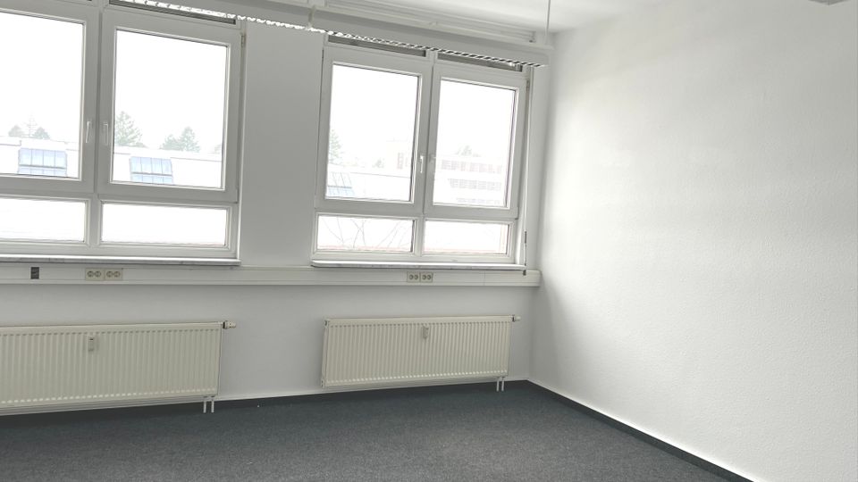 Sie suchen ca. 368 qm Fläche in einer energieeffizienten Büro, Praxis- und Gewerbeimmobilie in Berlin