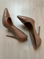 Buffalo Lackpumps mit Stiletto-Absatz in beige, Gr. 38 Frankfurt am Main - Bockenheim Vorschau