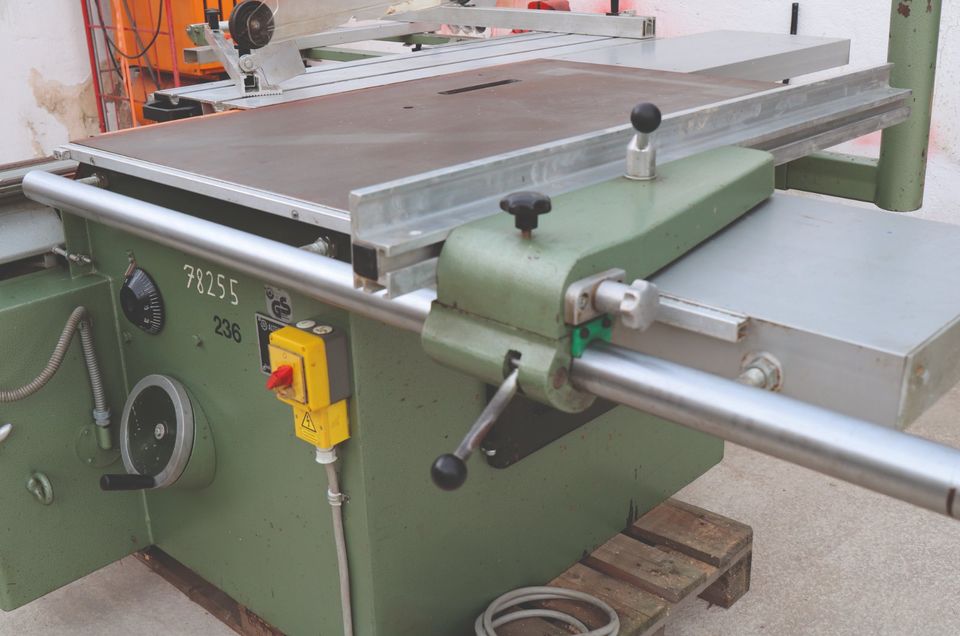 Altendorf Formatkreissäge TKR 45 Top zustand in Essen