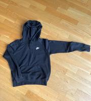 Nike Kapuzenpulli Hoodie schwarz Größe XS Hessen - Obertshausen Vorschau