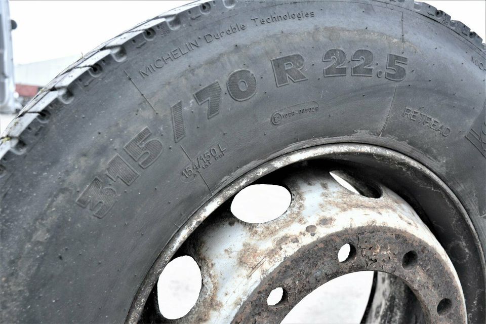 315-70-22,5 MICHELIN XDM2 LKW KOMPLETTRAD ANTRIEBSACHSE 22,5x9.00 in Hessisch Oldendorf