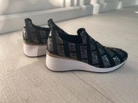 DKNY Payton Sneaker Schlupfschuhe Gr. 41 Sneaker low schwarz Brandenburg - Cottbus Vorschau