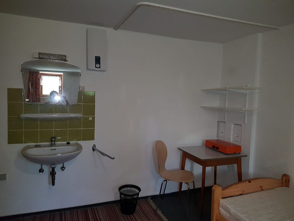 Möbliertes Zimmer für Studenten (NR) in saniertem Altbau in Göttingen