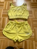 Shirt und Shorts Zara gelb 140 top Zustand Hessen - Niedernhausen Vorschau