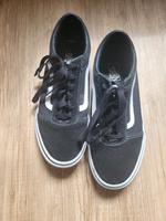 Vans  Gr. 39  schwarz mit weiß Nordrhein-Westfalen - Solingen Vorschau