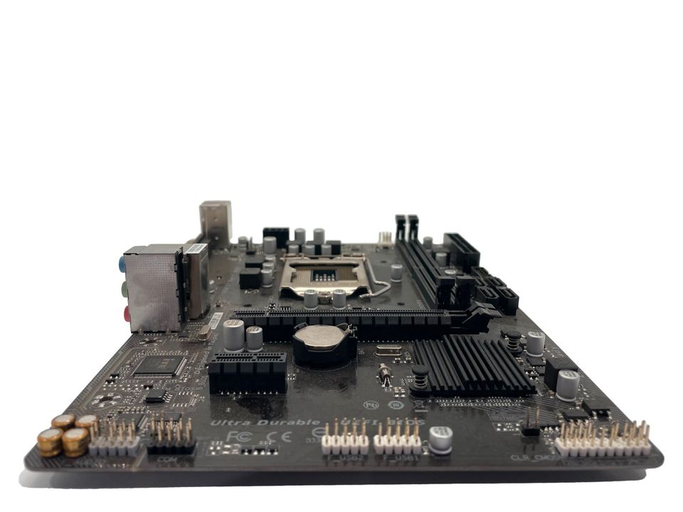 #190 Mainboard Gigabyte GA-B250M-D3VX-SI mATX Sockel 1151 in Hünxe