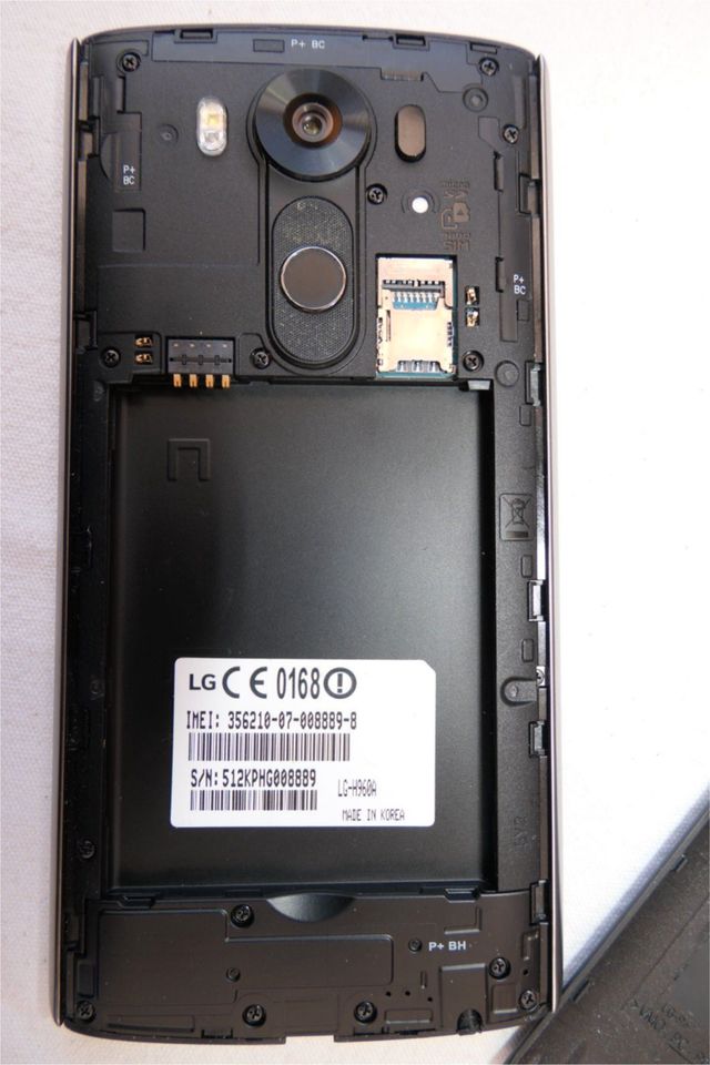 LG V 10 32 GB mit Zubehör defekt ! in Kranenburg