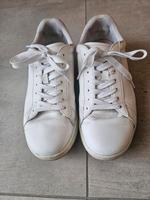 Lacoste Sneaker Gr. 41 weiß rosa Frankfurt am Main - Bergen-Enkheim Vorschau