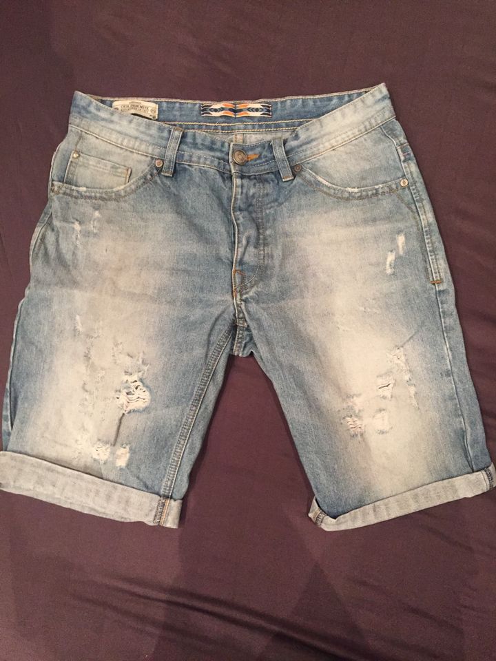Herren Vintage Jeans Hose kurz Kurzehose gr. W 30 in Hiltenfingen