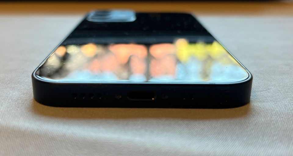 iPhone 12 mini 128 GB schwarz in Großheubach