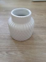 Tischvase, Vase, weiße Vase mit Muster Brandenburg - Kolkwitz Vorschau