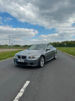 BMW E92 325d M Packet     Leder/Schalter/XENON/Kurwenlicht Nordrhein-Westfalen - Dormagen Vorschau