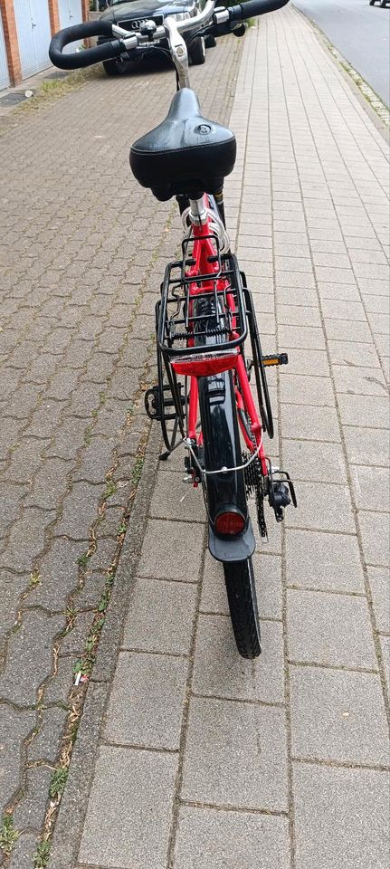 28 Zoll Herren Fahrrad in Langenhagen