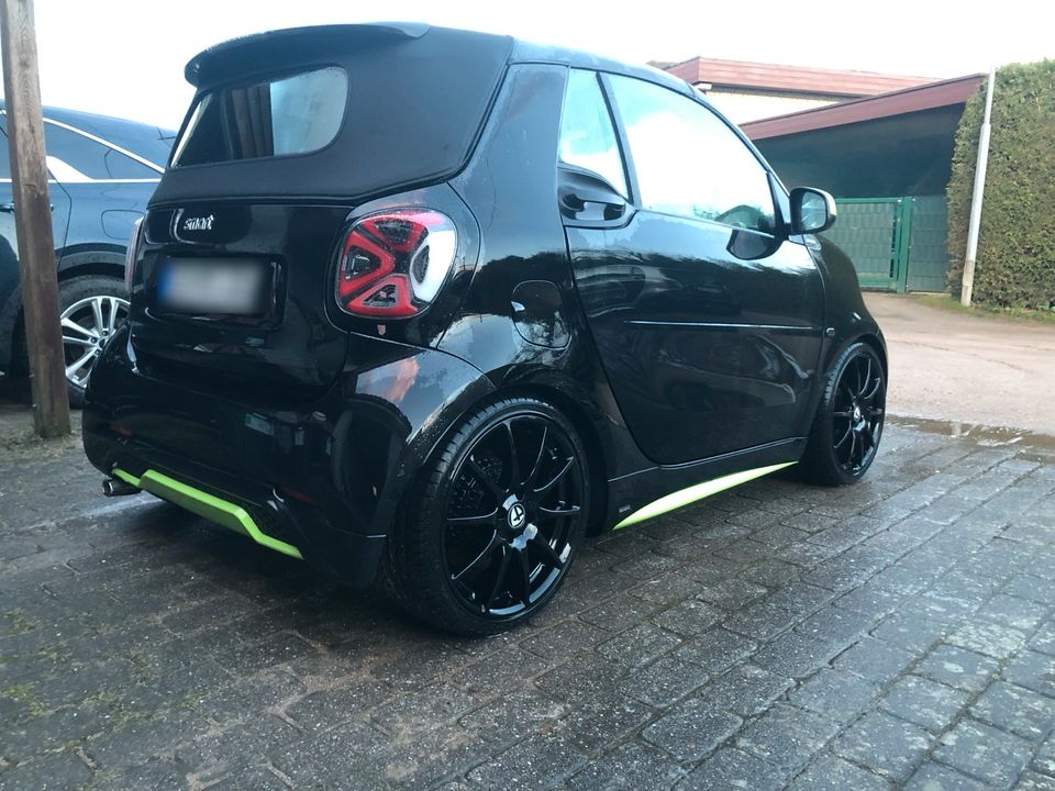 Smart fortwo Cabrio Brabus Tailor Made in Lütjensee