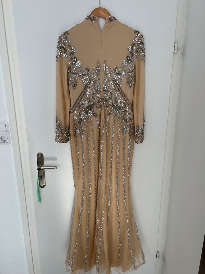 Festliches Abendkleid, schwer m. Glitzersteinen, Champagner in Reutlingen