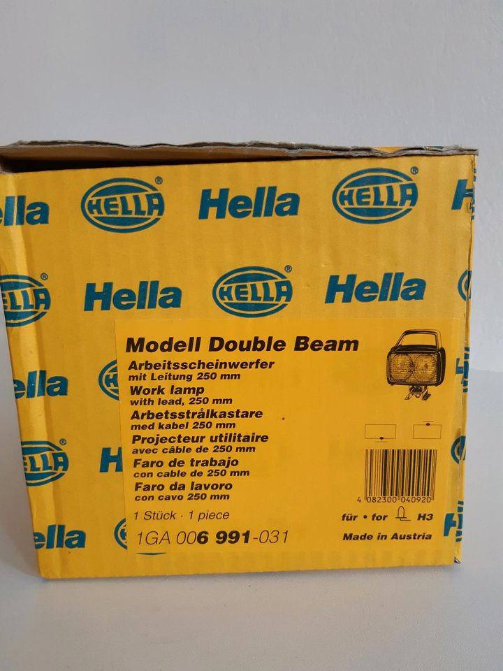 HELLA Arbeitsscheinwerfer Double Beam 12 / 24V z.B. für Traktor in Germering