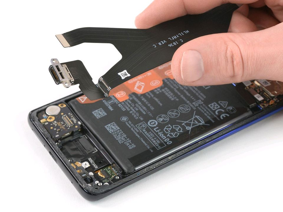 Huawei Mate 20 Pro USB Ladebuchse Reparatur Charge Port Repair in Göttingen