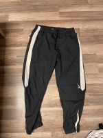 Nike Trackpant L | hose nikesb tracksuit jogger Baden-Württemberg - Sindelfingen Vorschau