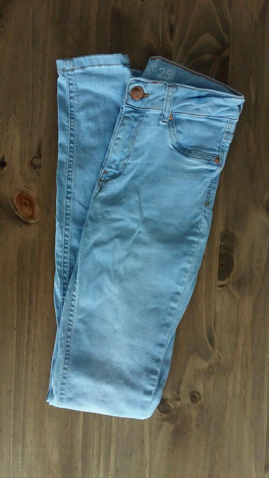 Amiso Röhren- Jeans, Damen, W 25, Skinny Mid Waist in Schwedt (Oder)