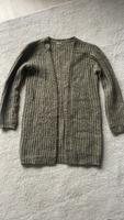 Weiche Strickjacke von H&M in Khaki  Gr. 34 Schleswig-Holstein - Schwentinental Vorschau