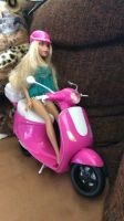 Barbie mit Vespa Roller Vorpommern-Rügen - Landkreis - Sundhagen Vorschau