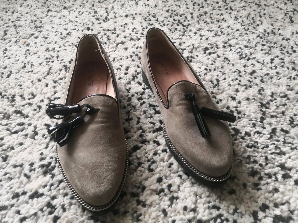 Heine Dirndl Schuhe Gr. 40 ✨einmal getragen ✨ Versand inklusive ✨ in  Sachsen-Anhalt - Wieskau | eBay Kleinanzeigen ist jetzt Kleinanzeigen