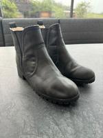 H&M Stiefeletten mit Kunstfell innen schwarz Bayern - Biessenhofen Vorschau
