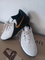 Sportschule von Nike zu verkaufen. Sachsen - Döbeln Vorschau
