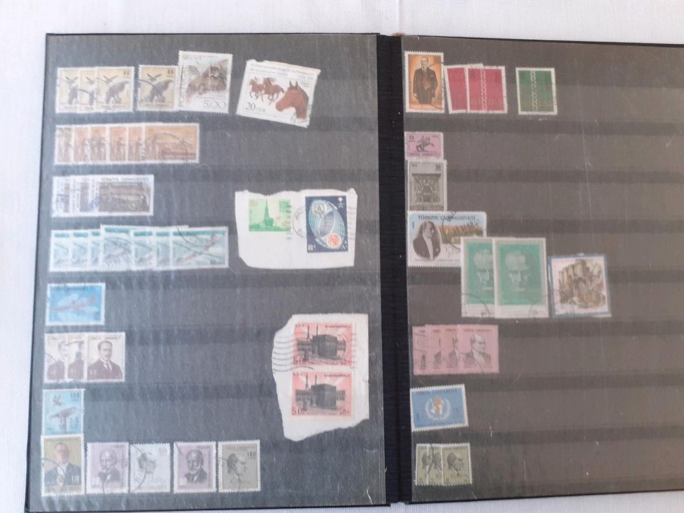 Briefmarkensammlung - 60-70-iger Jahre bunt gemischt in Billigheim-Ingenheim