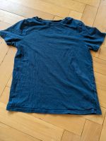 T-Shirt blau H&M 134/140 Niedersachsen - Lüneburg Vorschau