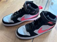 Nike Gr. 40 Düsseldorf - Bilk Vorschau